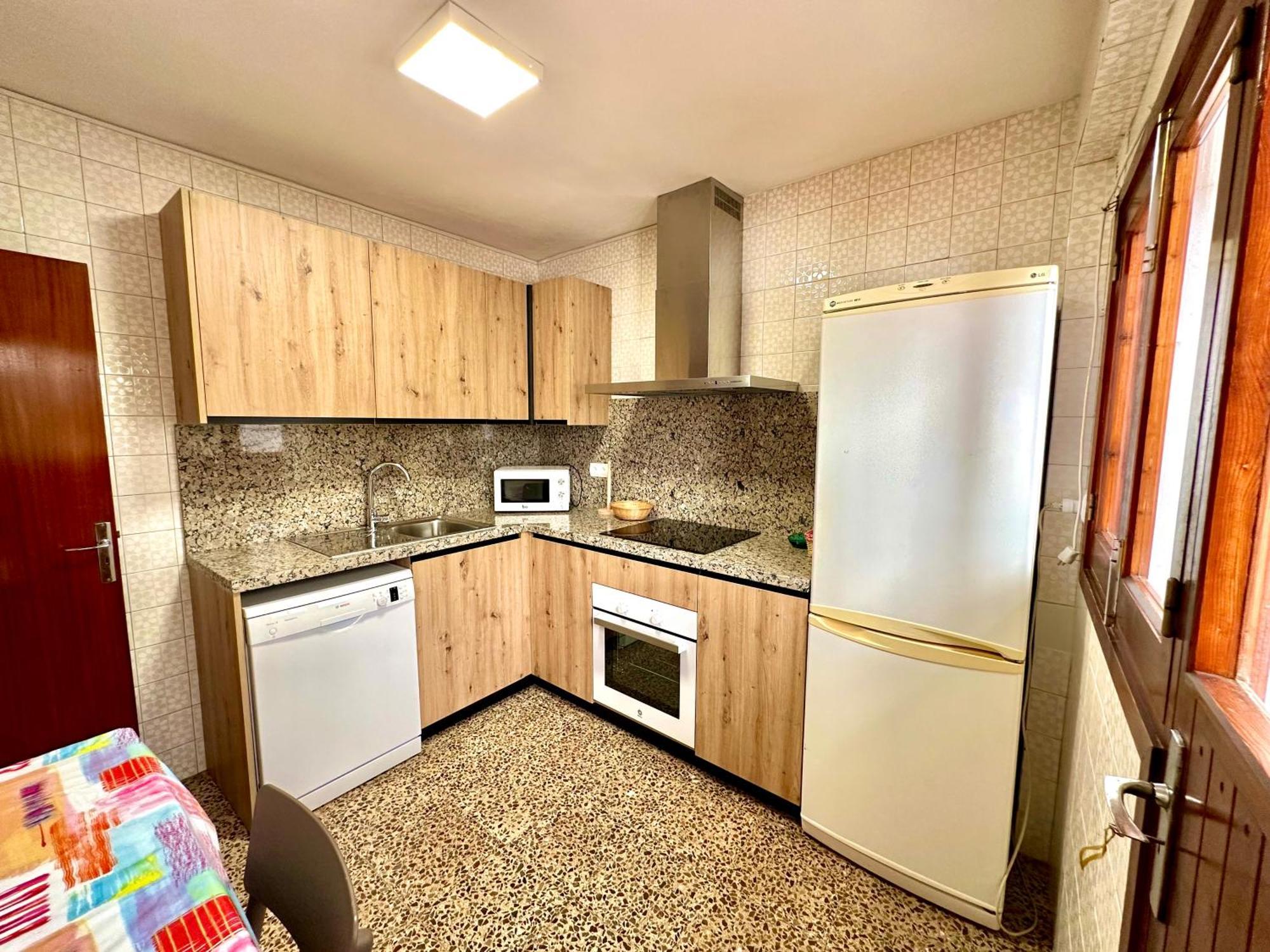 Hostal Y Apartamentos Santa Eulalia Santa Eularia des Riu Eksteriør billede